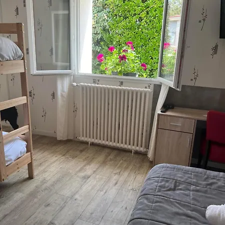 Au Petit Bonheur 호텔 라트슈수르메르