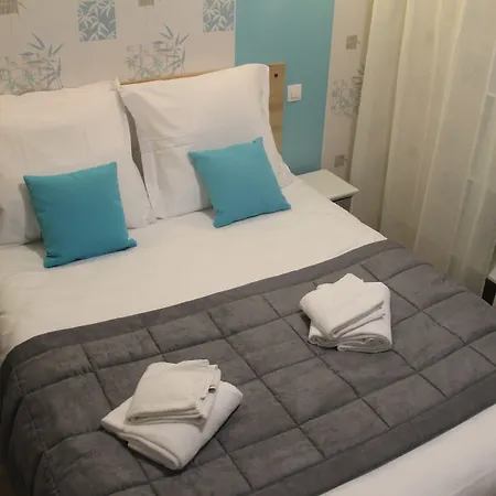 Hotel Au Petit Bonheur 2*