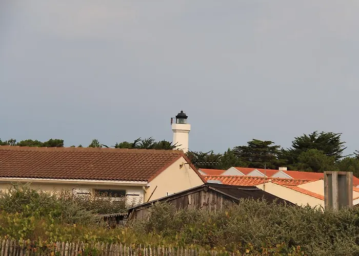 Au Petit Bonheur Hotel 2*