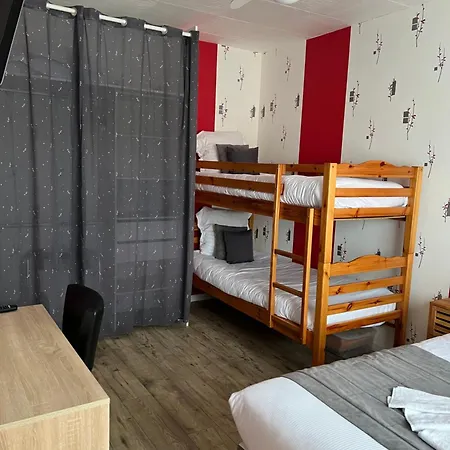 Au Petit Bonheur Hotell 2*