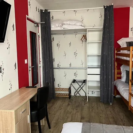 Au Petit Bonheur ホテル 2*