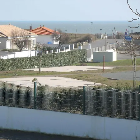 Hotell Au Petit Bonheur 2*