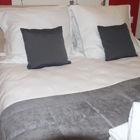 ホテル Au Petit Bonheur ラ・トランシュ・シュル・メール