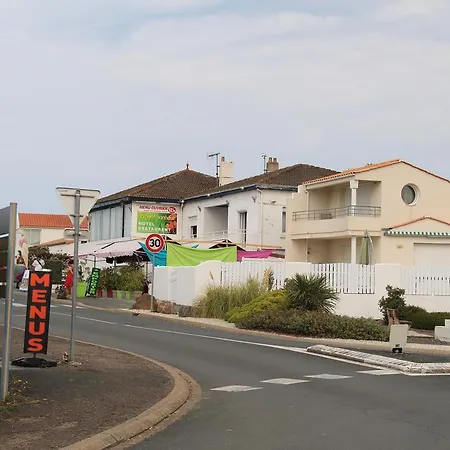 Au Petit Bonheur Hotell La Tranche-sur-Mer